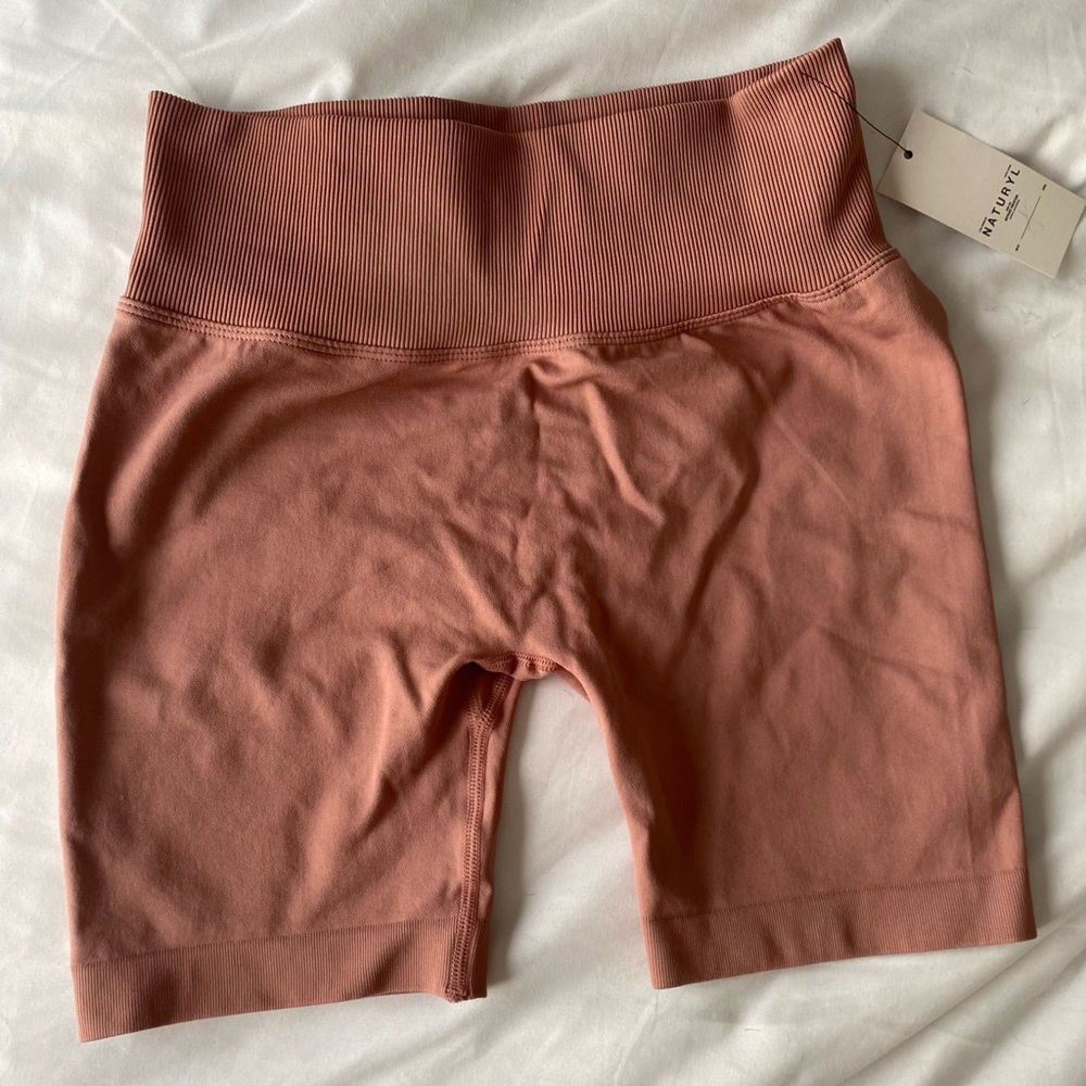 Naturyl Biker Shorts